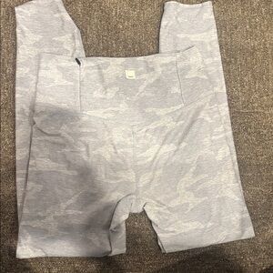 Vuori clean elevation Gray Camouflage Leggings